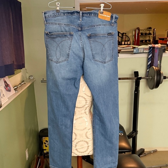 Calvin Klein Men's Light Blue Straight Jeans - Picture 3 of 9